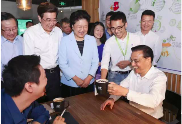 创业者自述：创业大街的咖啡凉了，但我只喝茶 